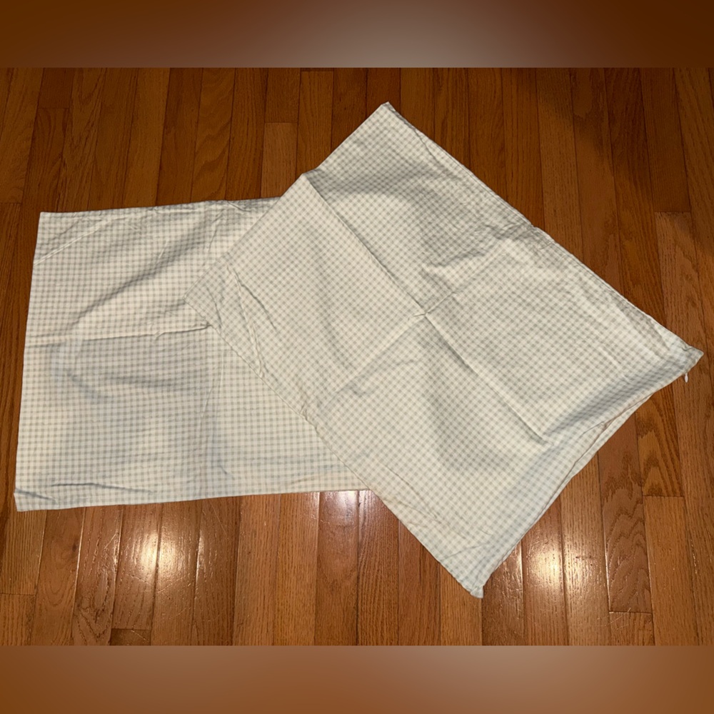 Beddy's Checkered 2 Piece Zipper Pillowcases